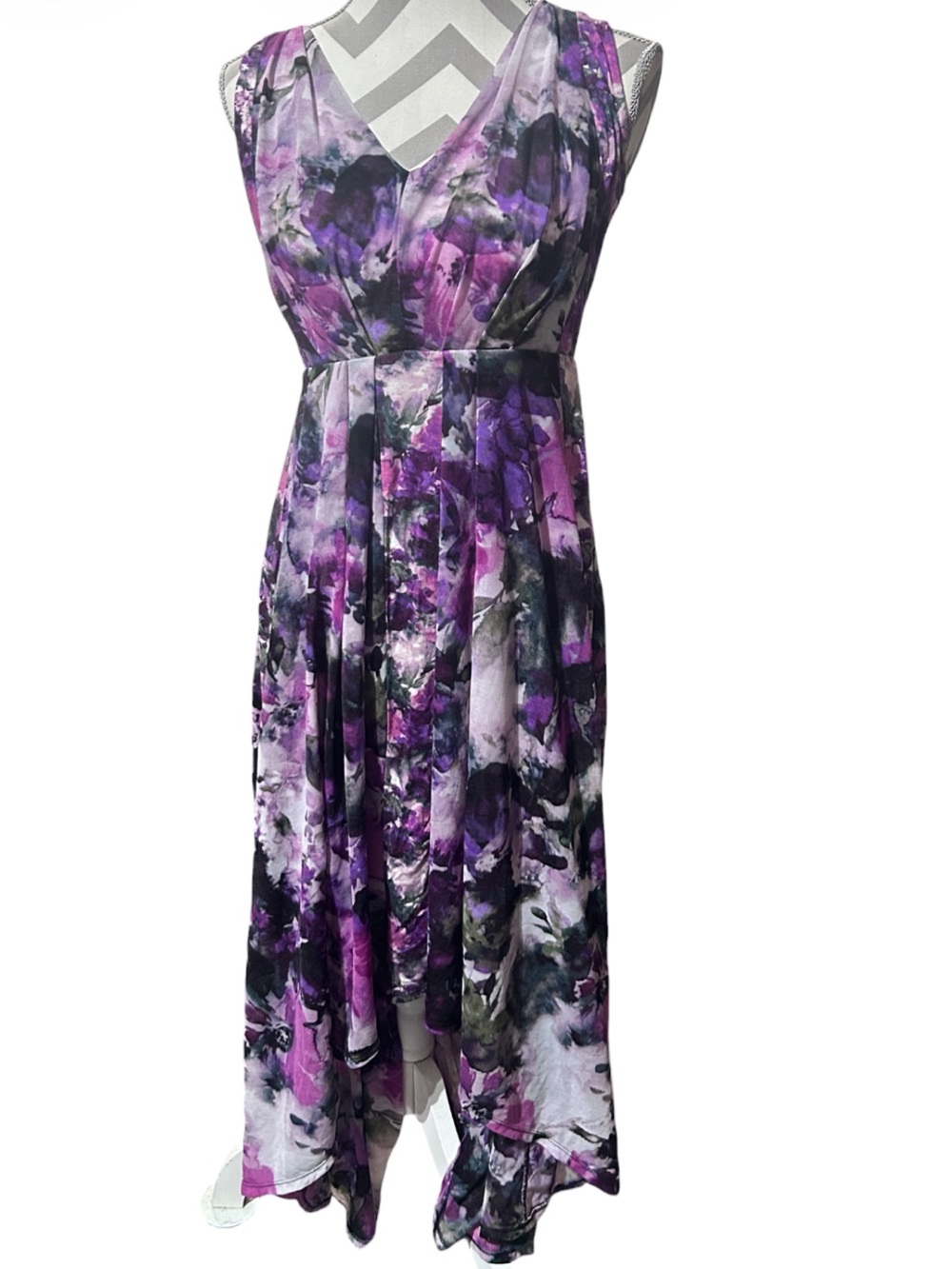 Vera Wang Purple Floral Sleeveless V-Neck High-Low Dress Women’s PXS